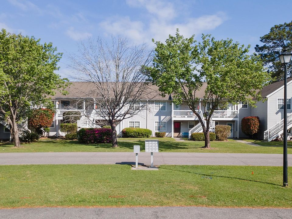 1st image of 6850 King Arthur Dr. #201