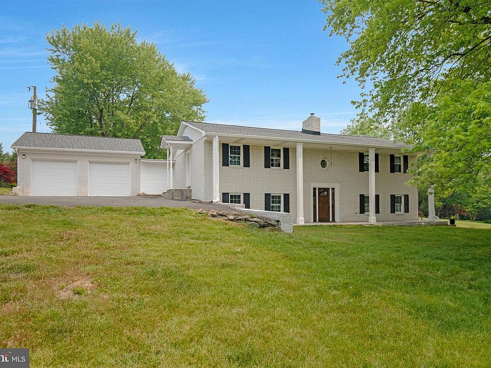1st image of 6375 Emerson Ln