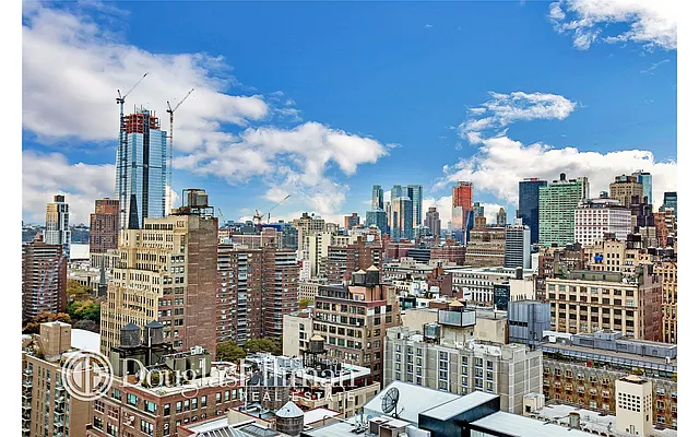 Rented by Douglas Elliman | media 28