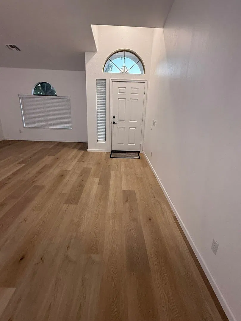 Spacious 4BR House in Gilbert — Photo 3