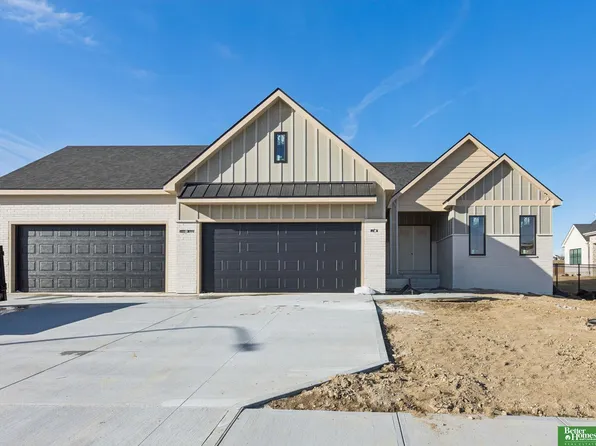 3308 S 206th St, Elkhorn, NE 68022