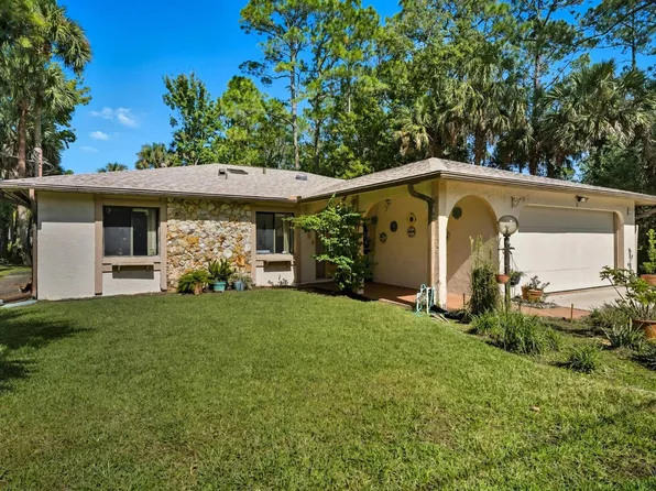 3 Pony Ln, Palm Coast, FL 32164