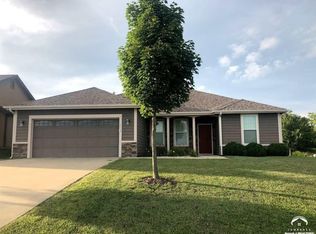 3916 Dayflower St, Lawrence, KS 66049