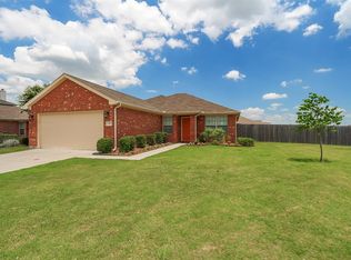 705 Creekview Dr, Princeton, TX 75407