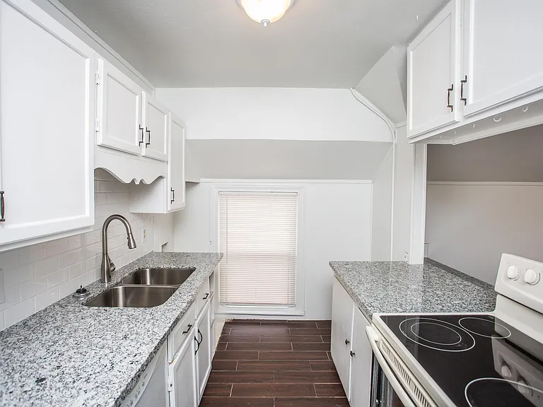 1602 Avenue X - PM2 - Front — Photo 25