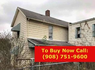 Louella Ave, Charleroi, PA