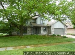 2705 Lakeview Dr, Champaign, IL