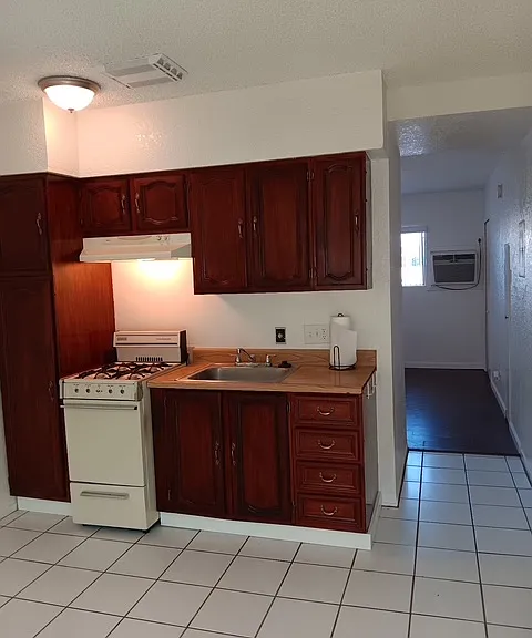 Rancho Mirage Villa Apartments — Photo 18