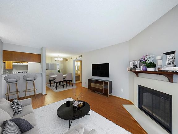 2nd image of 2120 El Paseo St APT 1909