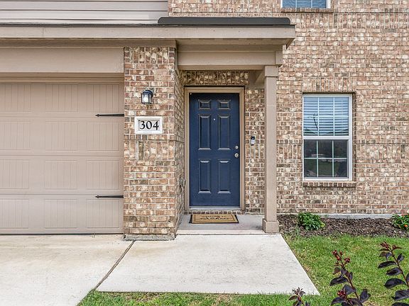 3rd image of 304 Hyacinth Way #7-K