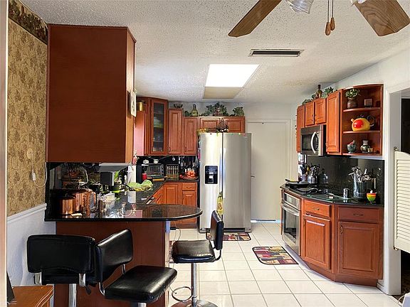 2nd image of 850 Frances Dr