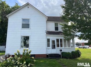 552 E Locust St, Canton, IL 61520