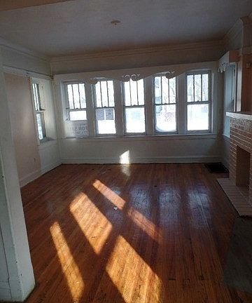 5th image of 4873 W Saint Paul Ave