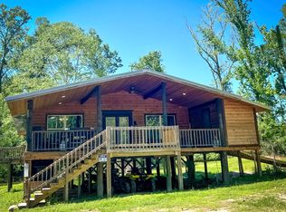 173 Pascagoula River Dr, Lucedale, MS 39452