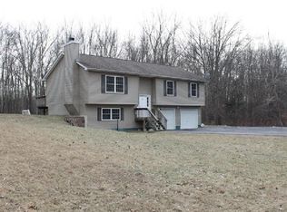 31 Angel Rd, New Paltz, NY 12561