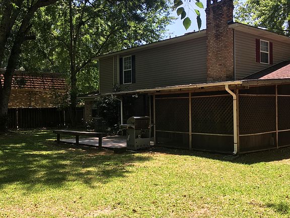 2nd image of 1404 Grandview Dr