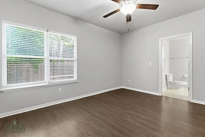 2516 E 6th St #2 — Photo 18
