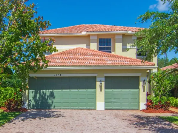 1907 Grey Falcon Circle SW, Vero Beach, FL 32962