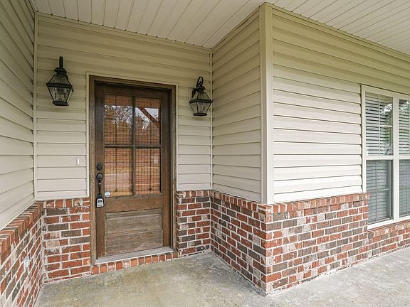 2nd image of 38 Thomford Way