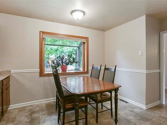 5th image of 2273 Dody Cir
