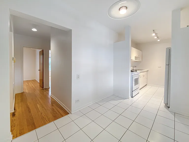 2106 W Concord Pl #2E — Photo 13