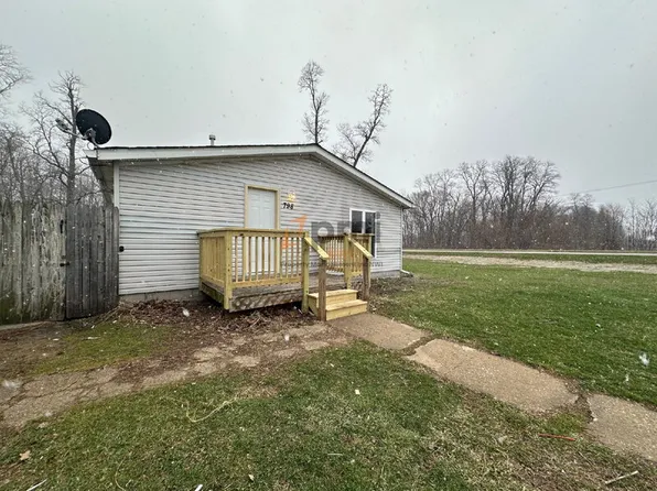 798 Governor Rd, Valparaiso, IN 46385