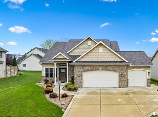 10609 N Trailside Ln, Dunlap, IL 61525