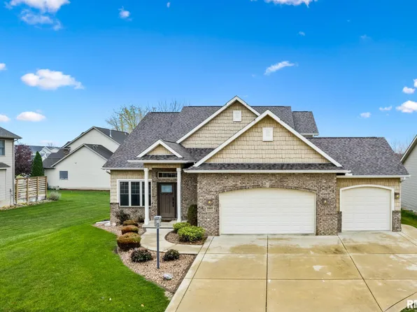 10609 N Trailside Ln, Dunlap, IL 61525