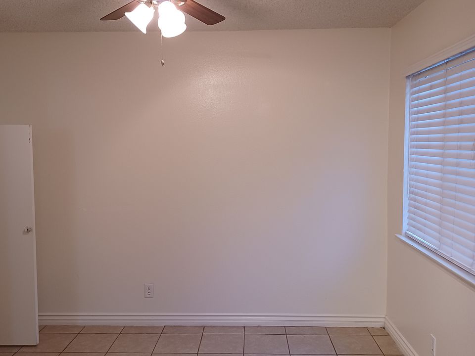 1st image of 14299 La Paz Dr APT 22