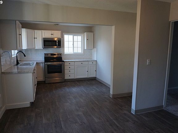 5th image of 2410 Neals Ln