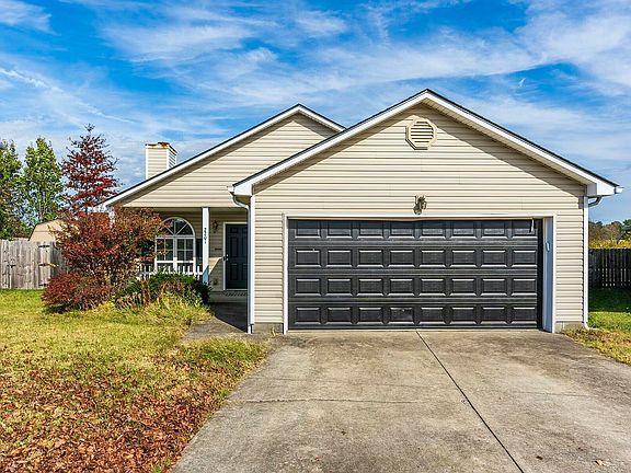 2nd image of 2201 Curtiswood Dr