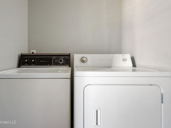 gulfport-mississippi-246859807 picture