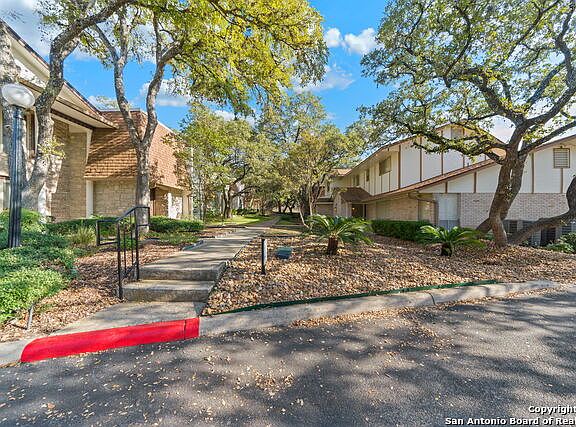5th image of 6106 Vance Jackson Rd APT 50