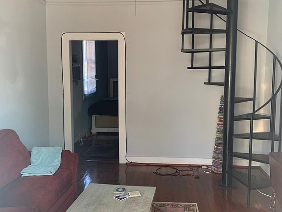 4th image of 825 Jena St