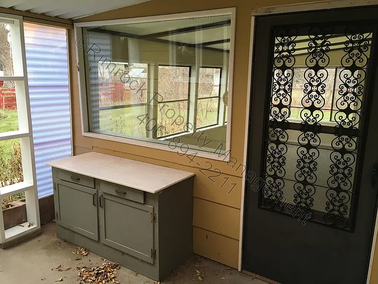 2638 Clark Ave — Photo 28