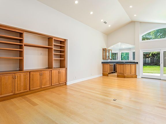5th image of 5471 San Patricio Dr