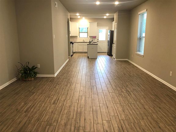 3rd image of 31603 Eldorado Ln
