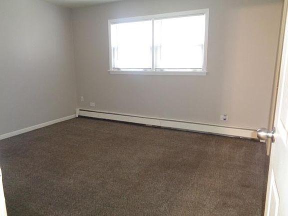 3rd image of 10756 S Harlem Ave APT 2A