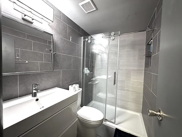 229 Grandview Ave #3 — Photo 6