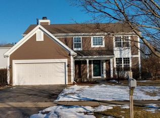 271 Pembrook Ln, Mundelein, IL 60060