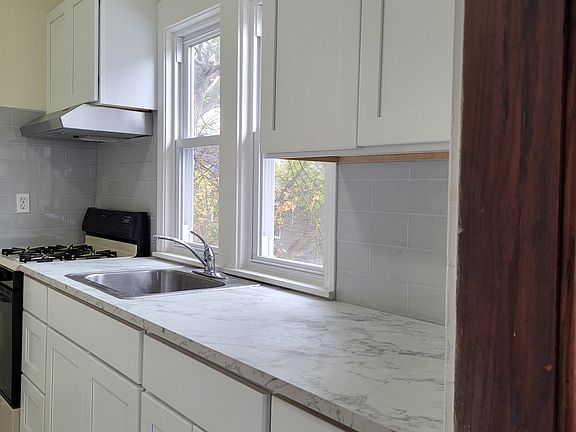 Newly Renovated Kitchen
