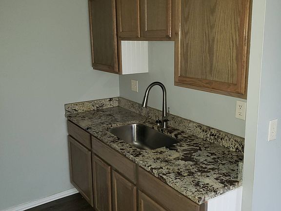 3rd image of 4225 Wallingford Ln #3