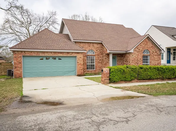 204 Student Dr, Lafayette, LA 70508