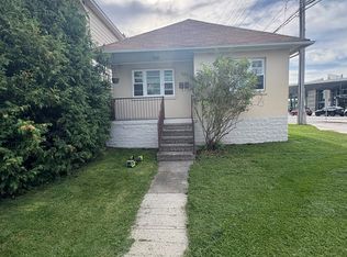 2 Holland Ave #1, Ottawa, ON K1Y 0X4
