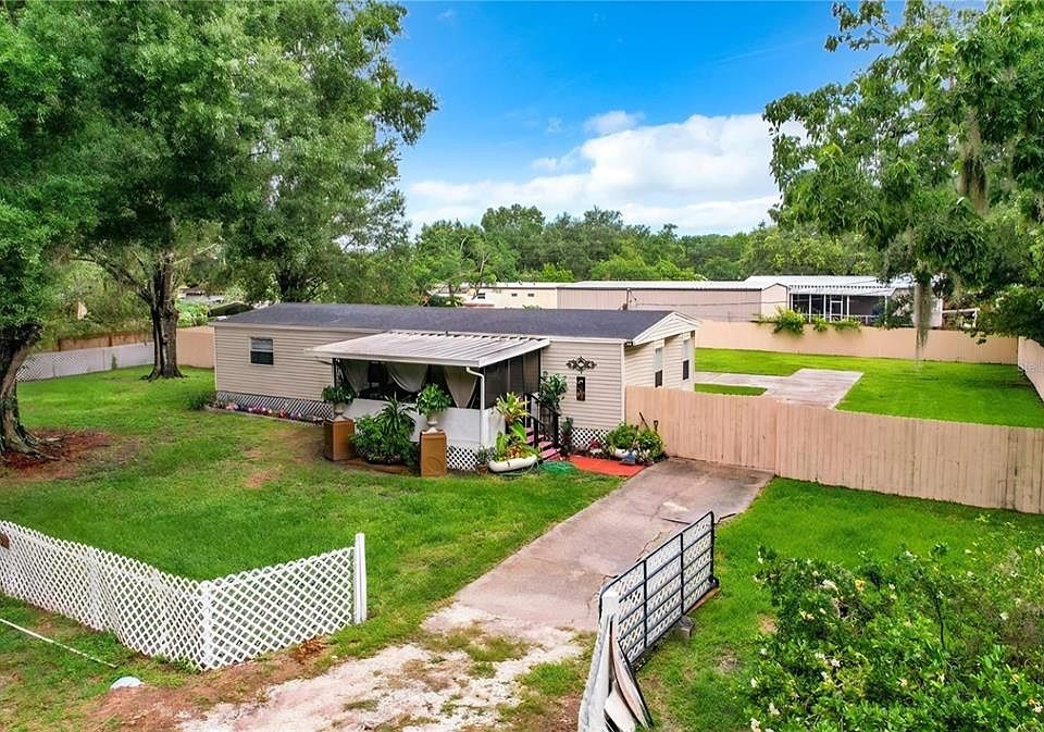 1st image of 2974 Brenda Ln