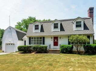 181 Woodland Rd, Southborough, MA 01772