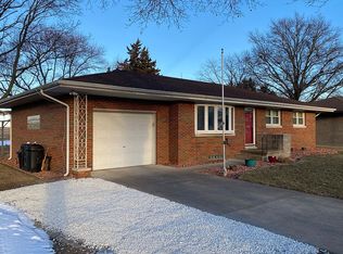 110 Pieper Cir, Delavan, IL 61734