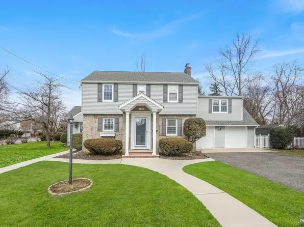 201 Ridge St, New Milford, NJ 07646