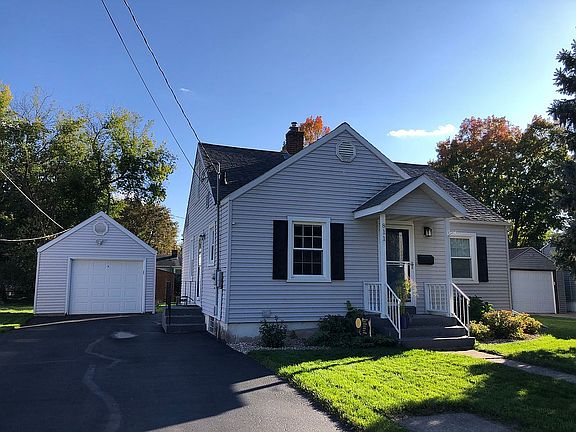 3rd image of 811 W South St