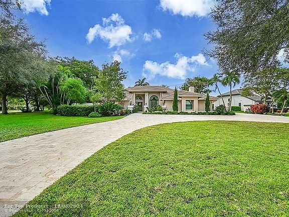 4th image of 7001 Ventura Ct